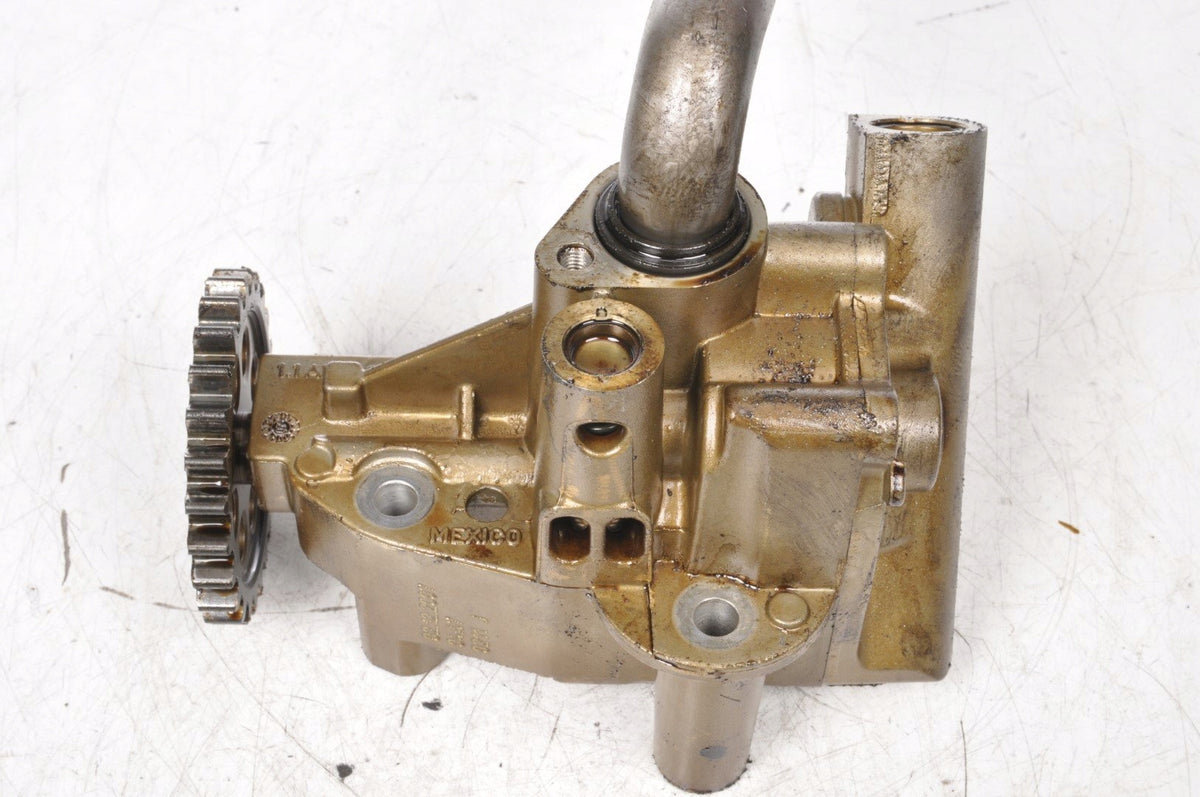 VOLKSWAGEN GOLF V 2.5 OIL PUMP 07K115105J
