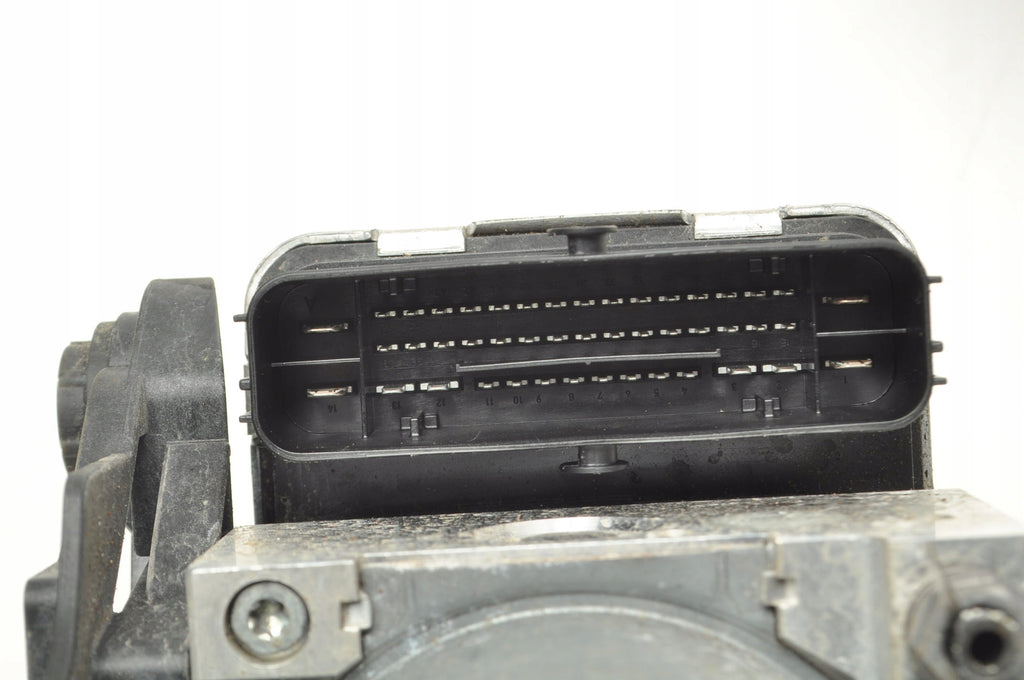 VOLKSWAGEN GOLF VII 1.5 TSI PUMP ABS 5Q0614517EF