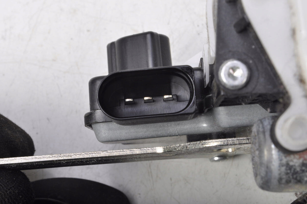 VOLKSWAGEN GOLF VII SEAT BELT RIGHT FRONT 5G4857706N