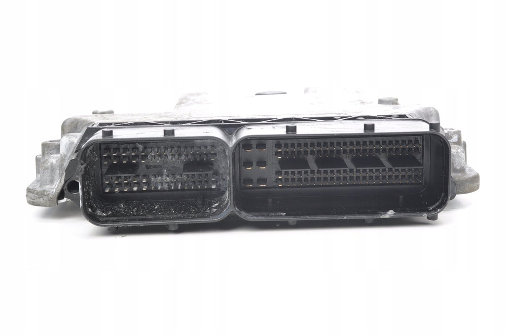 VOLKSWAGEN GOLF VIII 1.5 eTSI ENGINE CONTROLLER 05E907309G