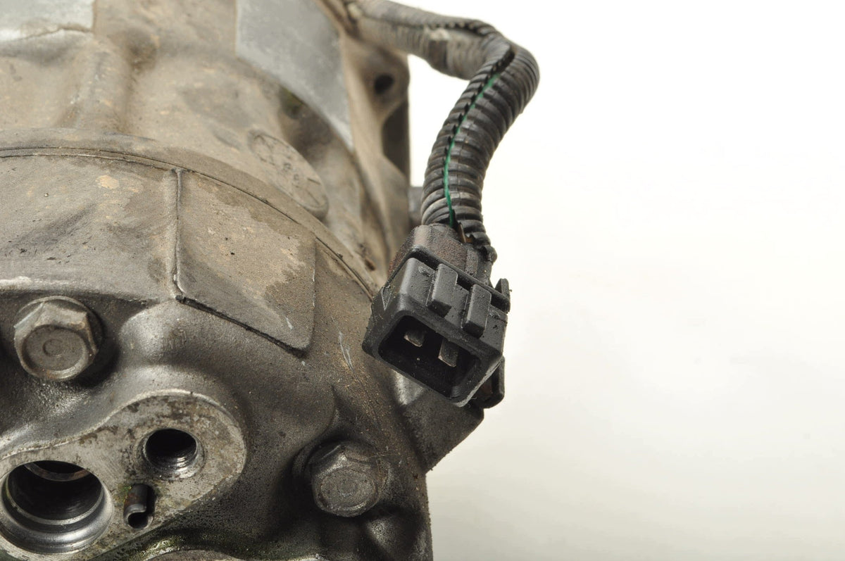 VOLKSWAGEN NEW BEETLE 2.0 8V 115KM AIR CONDITIONING COMPRESSOR