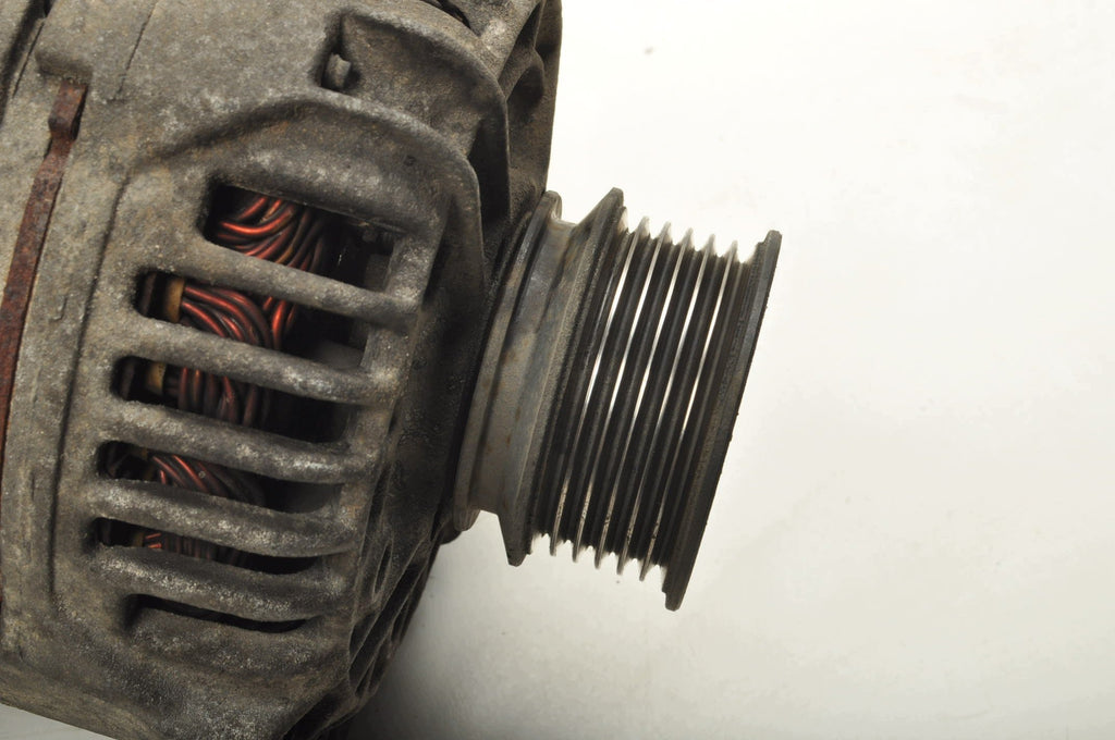VOLKSWAGEN NEW BEETLE 2.0 B ALTERNATOR 038903018A