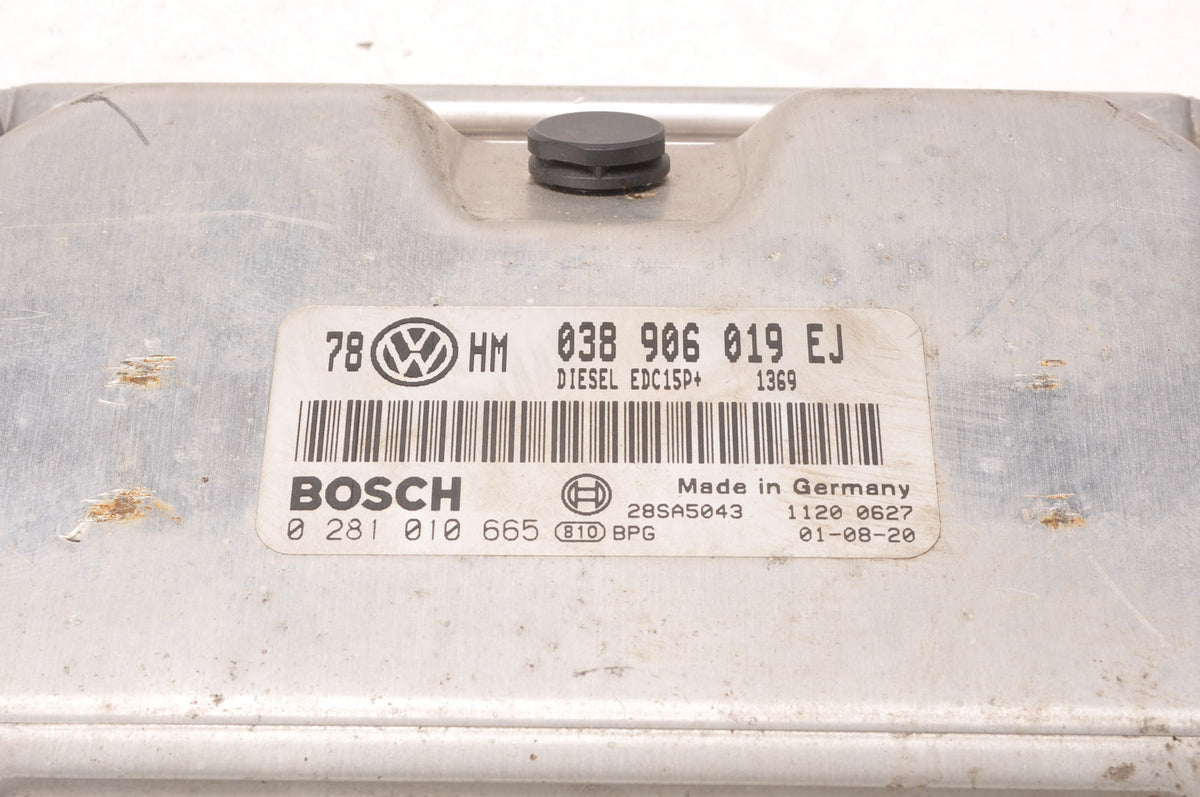VOLKSWAGEN PASSAT B5 1.9 TDI 101 HP COMPUTER ENGINE CONTROLLER 038906019EJ