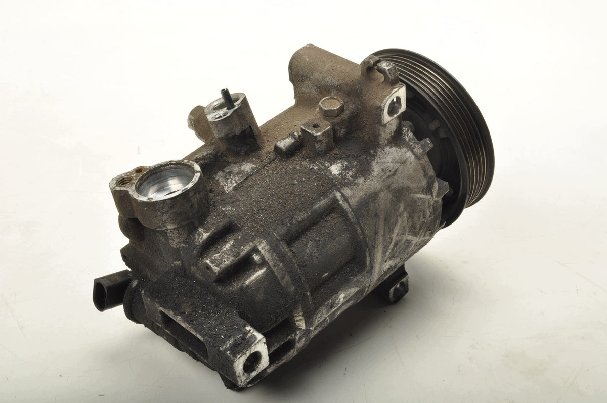 VOLKSWAGEN PASSAT B6 2.0 TDI AIR CONDITIONING COMPRESSOR 699357
