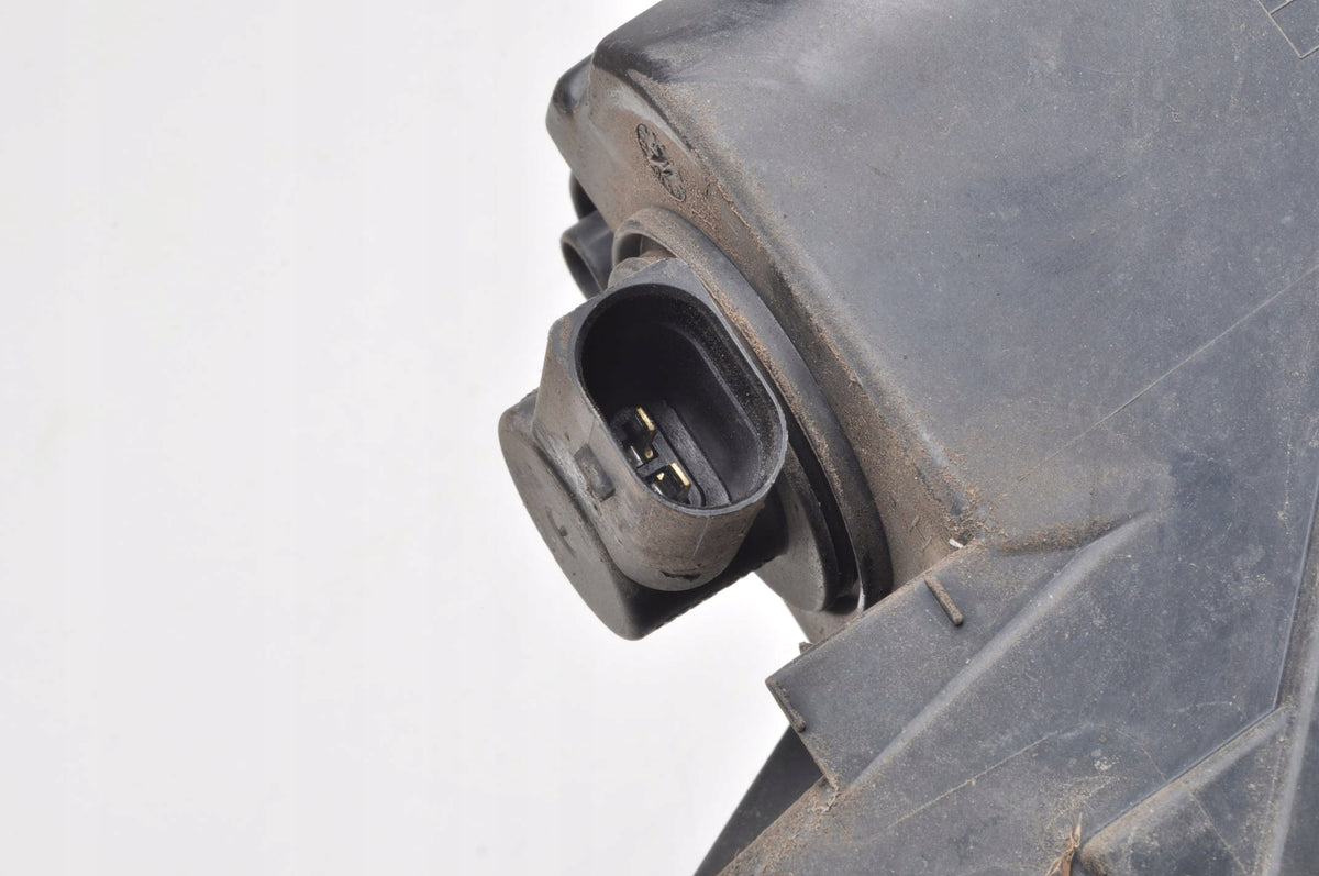 VOLKSWAGEN PASSAT B7 HALOGEN LEFT