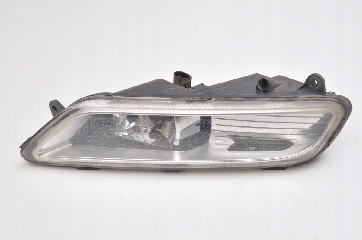 VOLKSWAGEN PASSAT B7 HALOGEN RIGHT