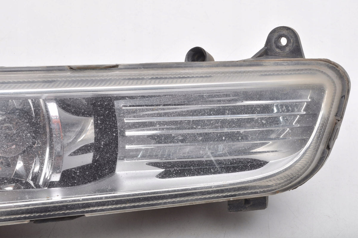 VOLKSWAGEN PASSAT B7 HALOGEN RIGHT