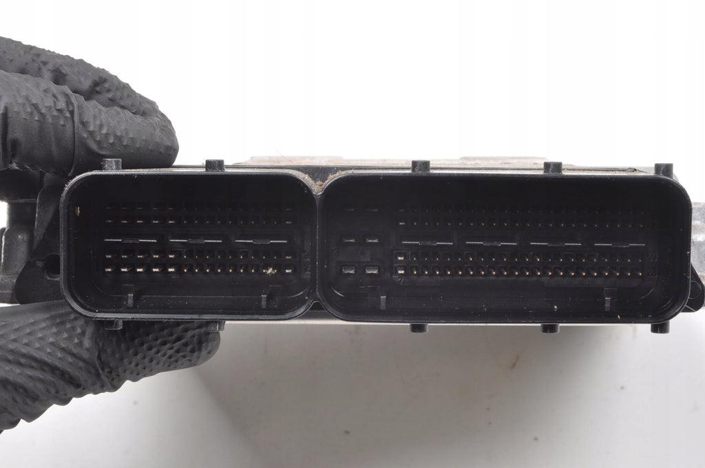 VOLKSWAGEN SCIROCCO III 2.0 TDI COMPUTER ENGINE CONTROLLER 03L906018GF