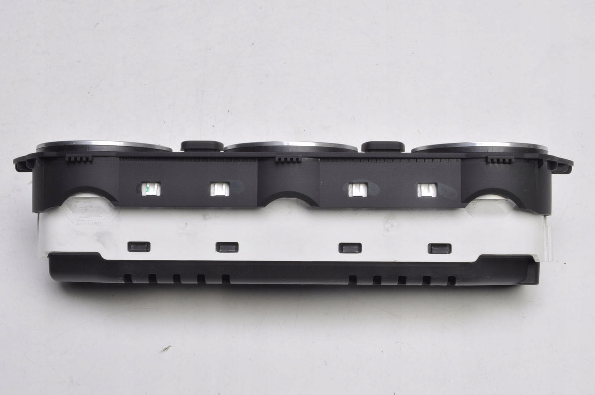 VOLKSWAGEN SCIROCCO III COUNTER CLOCKS UK 1K8919527 A2C87025700
