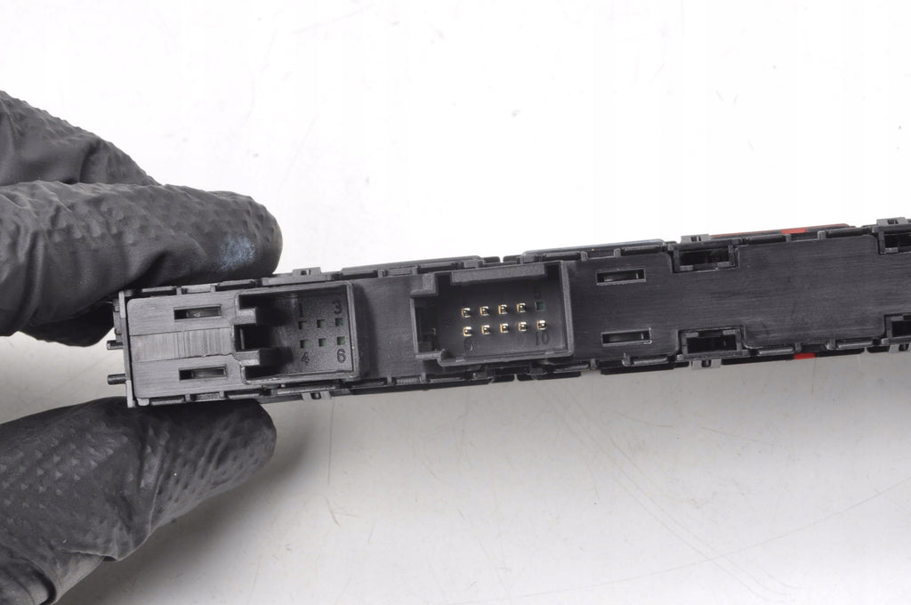VOLKSWAGEN T-CROSS EMERGENCY LIGHT SWITCH 2GM927132G
