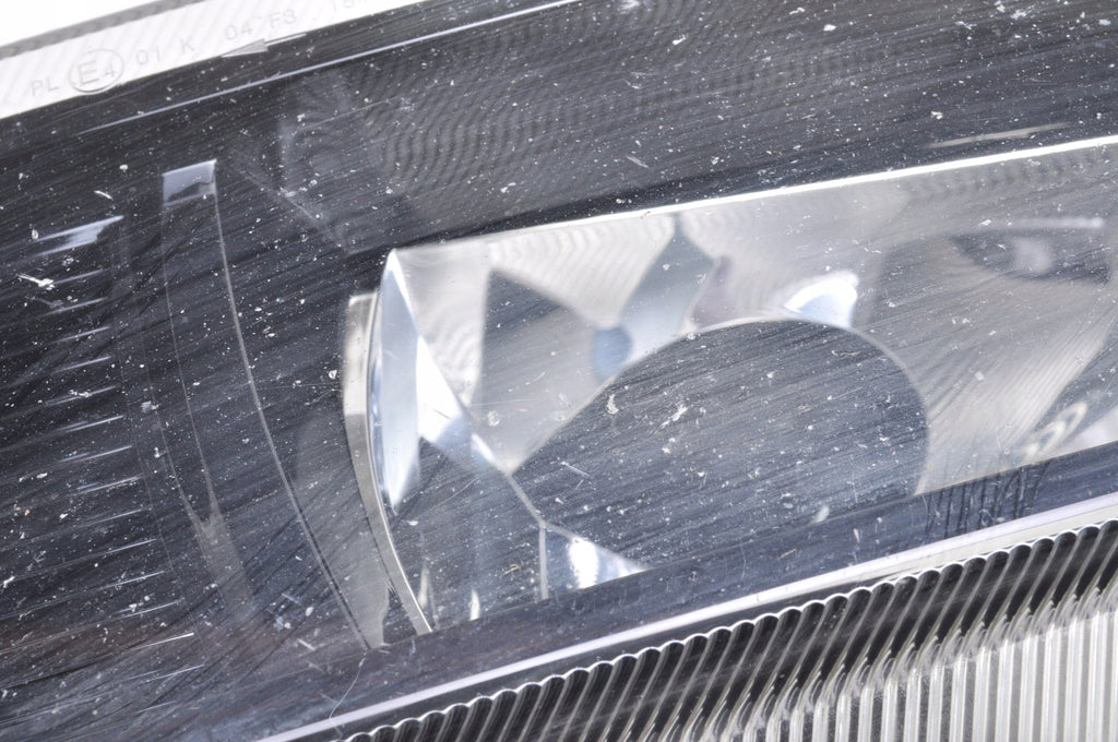 VOLKSWAGEN T-ROC LIFT HALOGEN RIGHT 5NA941700D