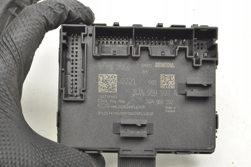 VOLKSWAGEN TIGUAN III DOOR MODULE LEFT FRONT 3WA959592A