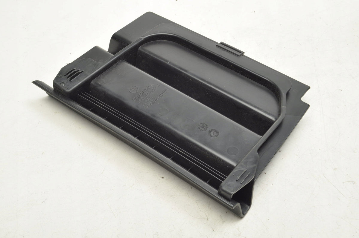 VOLKSWAGEN TIGUAN III TRUNK PLASTIC COVER 571867462A