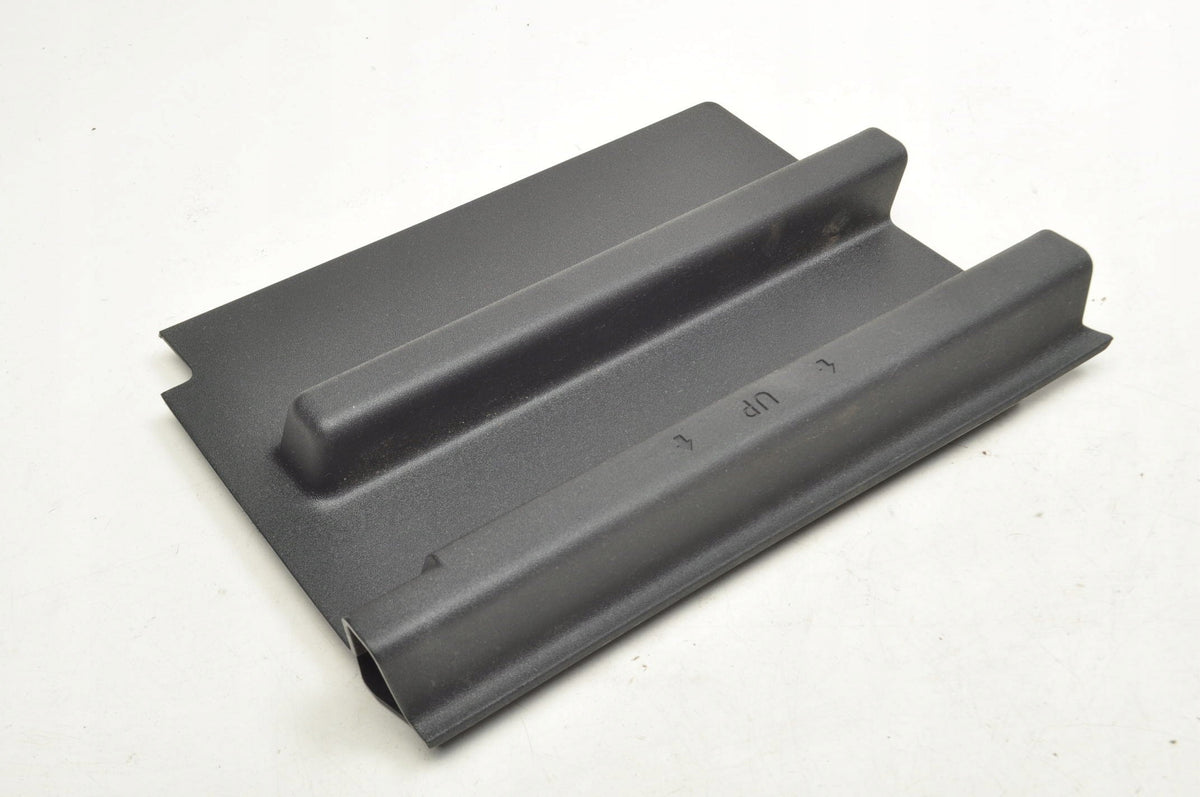 VOLKSWAGEN TIGUAN III TRUNK PLASTIC COVER 571867462A