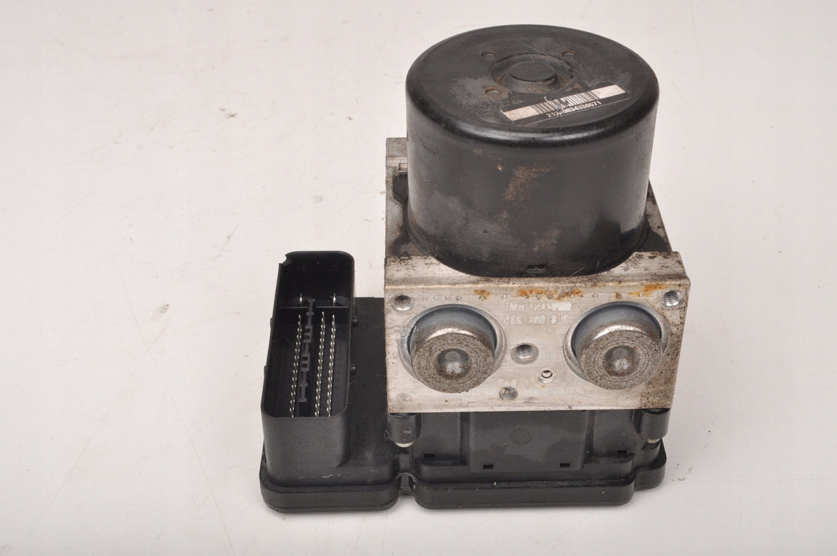 VOLKSWAGEN TOUAREG AND PUMP ABS 7L0614517A