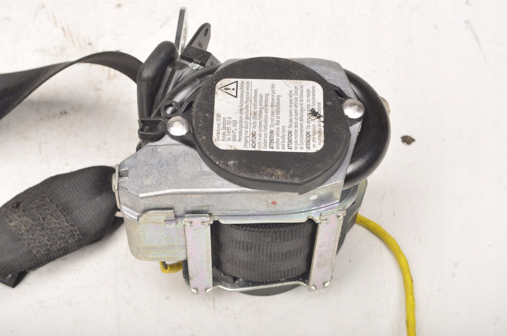 VOLKSWAGEN TOUAREG AND SEAT BELT LEFT REAR