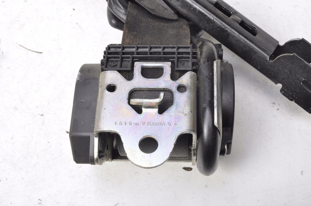 VOLKSWAGEN TOUAREG AND SEAT BELT RIGHT FRONT 7L6857806