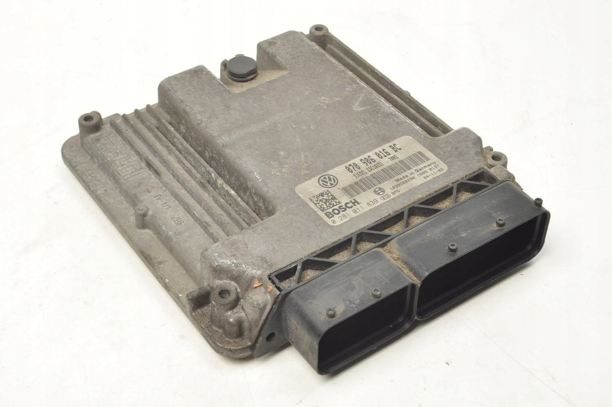 VOLKSWAGEN TOUAREG I 7L 5.0 V10 TDI COMPUTER ENGINE CONTROLLER 070906016BC