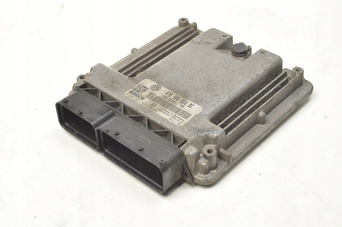 VOLKSWAGEN TOUAREG I 7L 5.0 V10 TDI COMPUTER ENGINE CONTROLLER 070906016BC