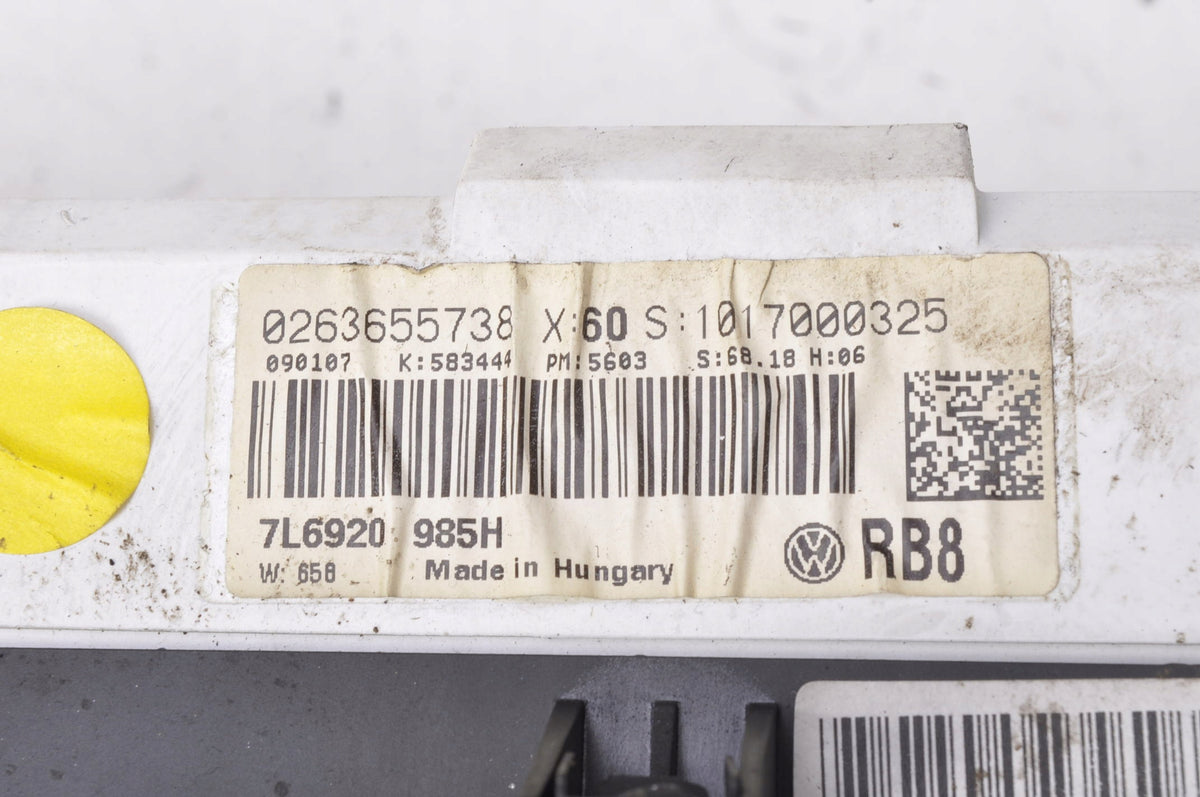 VOLKSWAGEN TOUAREG I D COUNTER CLOCKS 7L6920985H
