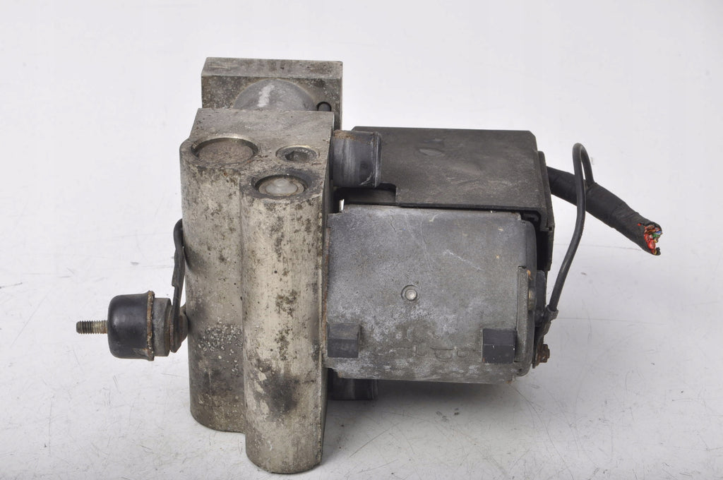 VOLVO 940 2.3 T PUMP ABS 0265205010 3530871