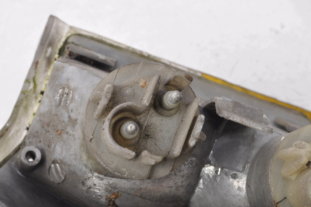 VOLVO 940 DIRECTION INDICATOR FRONT LEFT FRONT