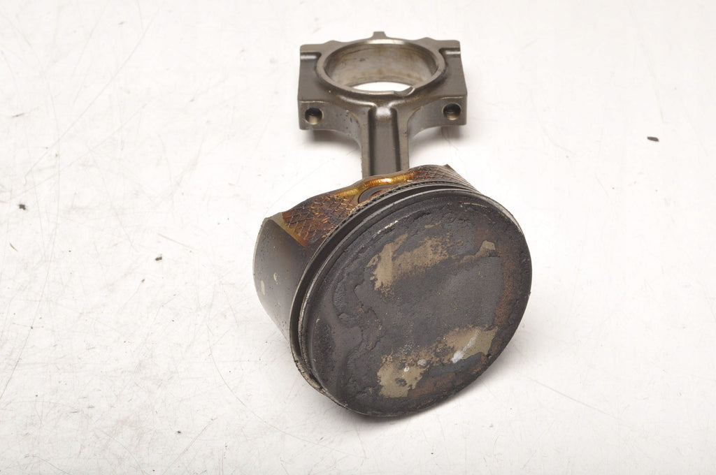 VOLVO C30 2.0 16V 145KM PISTON WITH CONNECTING ROD