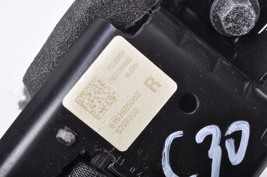 VOLVO C30 BELT RIGHT FRONT 31320499