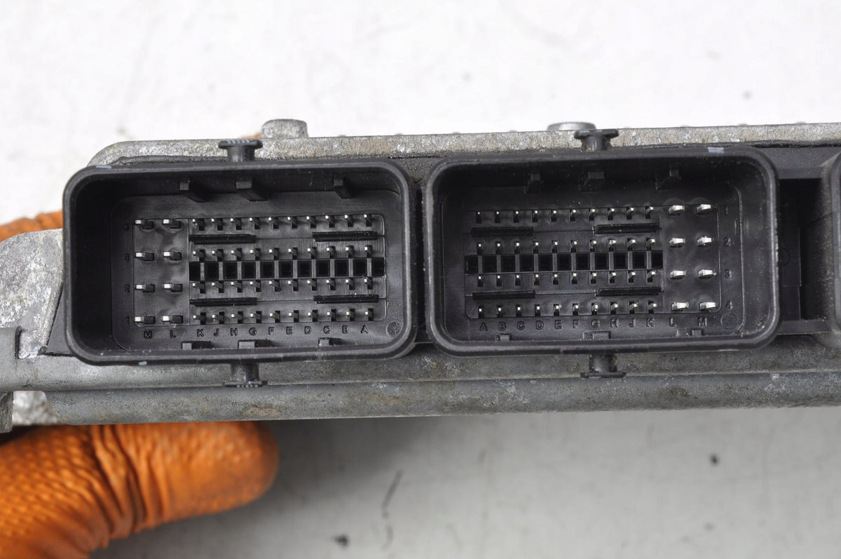 VOLVO C30 C70 S40 II V50 2.0 D COMPUTER ENGINE DRIVER 30785520