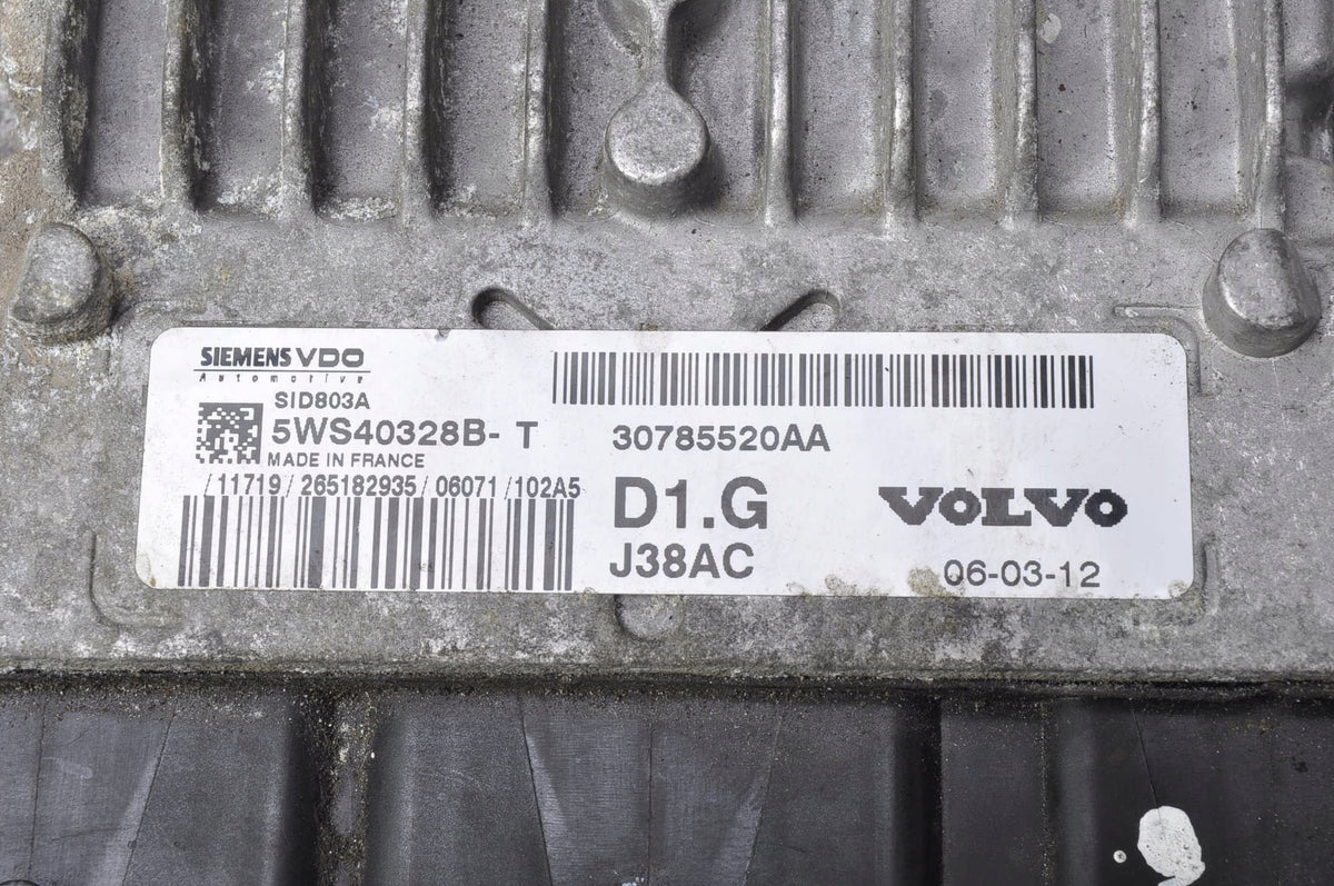 VOLVO C30 C70 S40 II V50 2.0 D COMPUTER ENGINE DRIVER 30785520