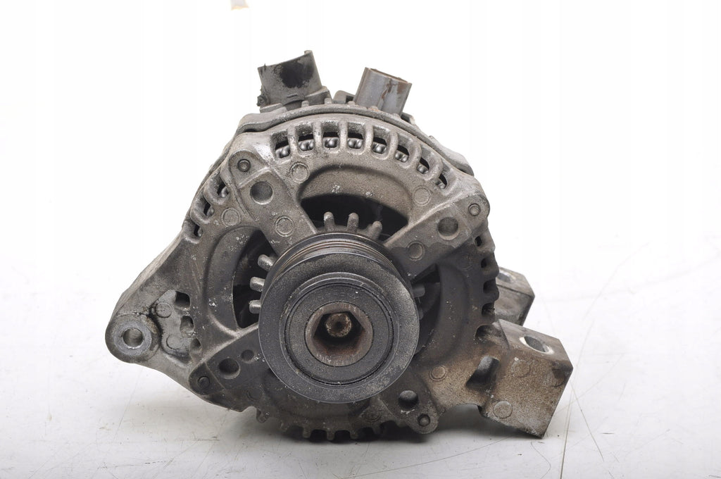 VOLVO C30 C70 S40 II V50 2.5 T5 220KM ALTERNATOR
