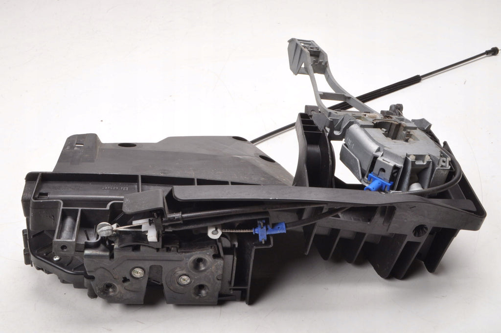 VOLVO C30 DOOR LOCK LEFT FRONT 30753658 EUROPE 10 PIN