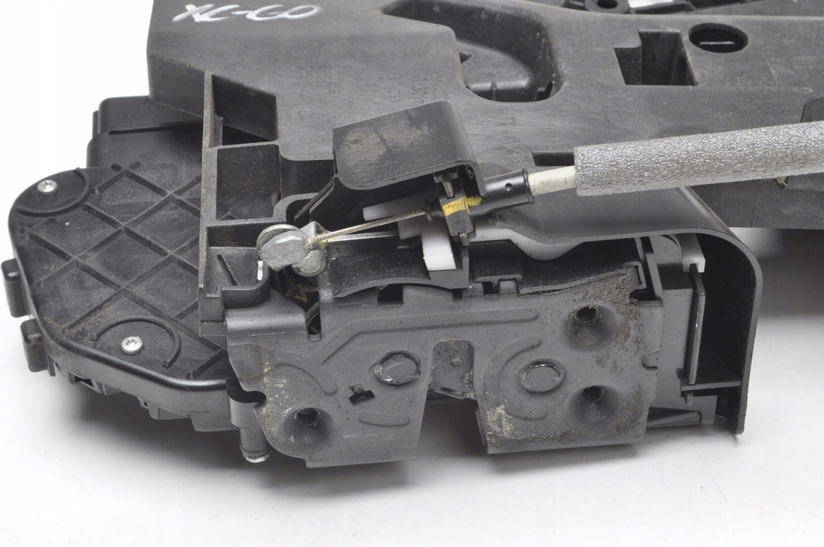 VOLVO C30 DOOR LOCK LEFT FRONT 30799311 10 PIN