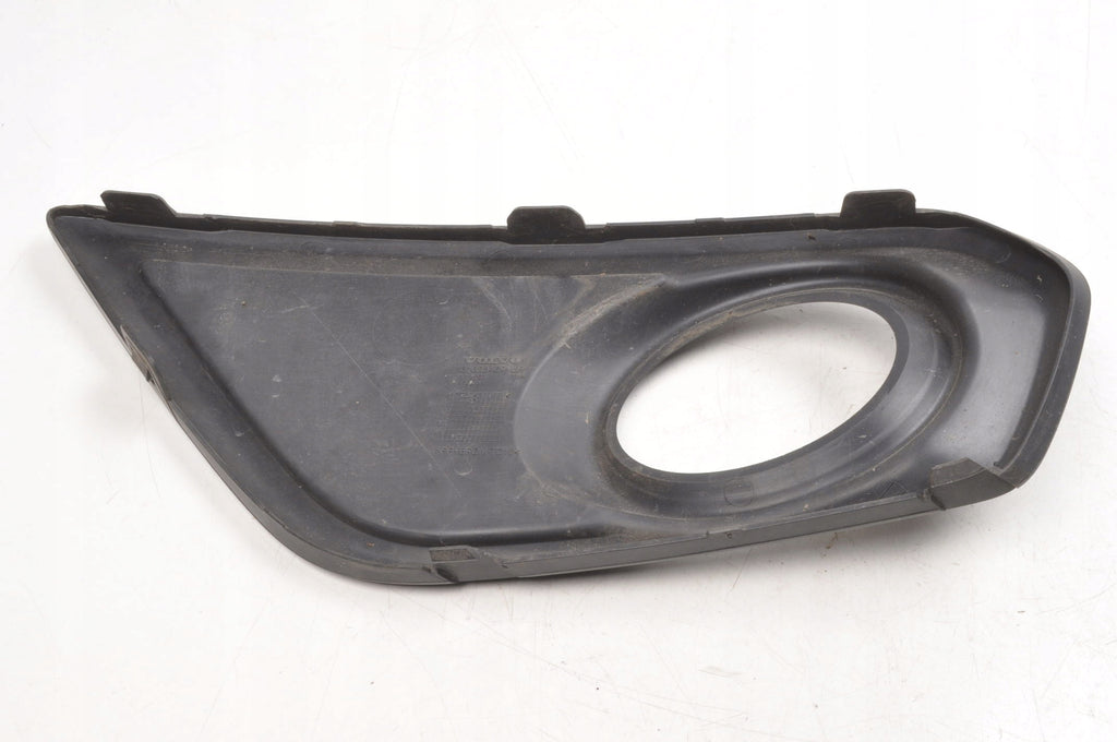 VOLVO C30 FRAME HALOGEN GRILLE LEFT 31323409