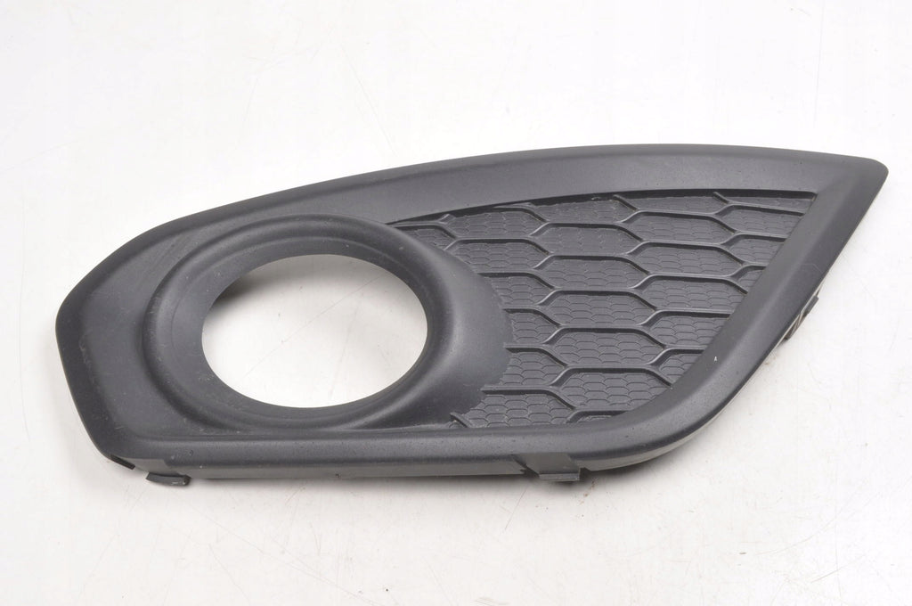 VOLVO C30 FRAME HALOGEN GRILLE LEFT 31323409