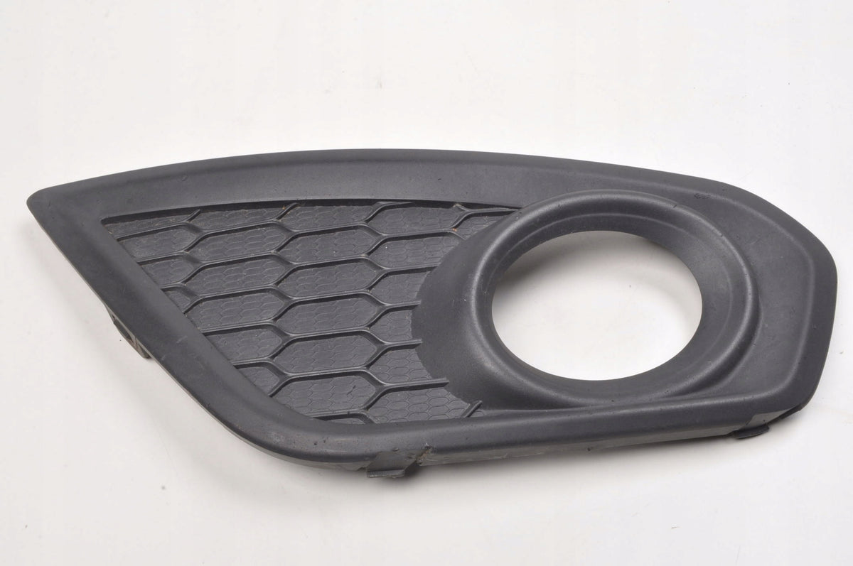 VOLVO C30 FRAME HALOGEN GRILLE RIGHT LIFT R-DESIGN 31323410