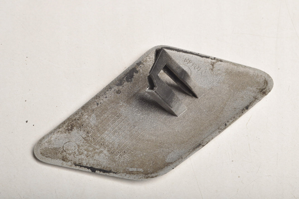 VOLVO C30 LAMP WASHER CAP 30655933