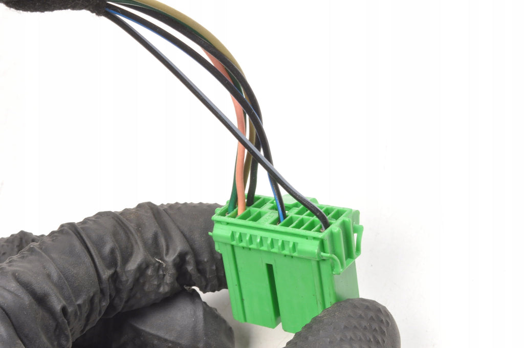 VOLVO C30 MIRROR RIGHT ELECTRIC 6 PIN R-DESIGN