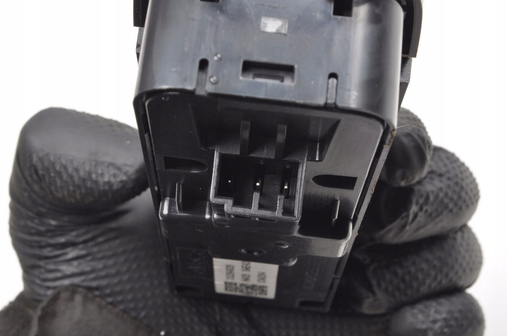 VOLVO C30 PANEL WINDOW SWITCH 31264926 LIFT