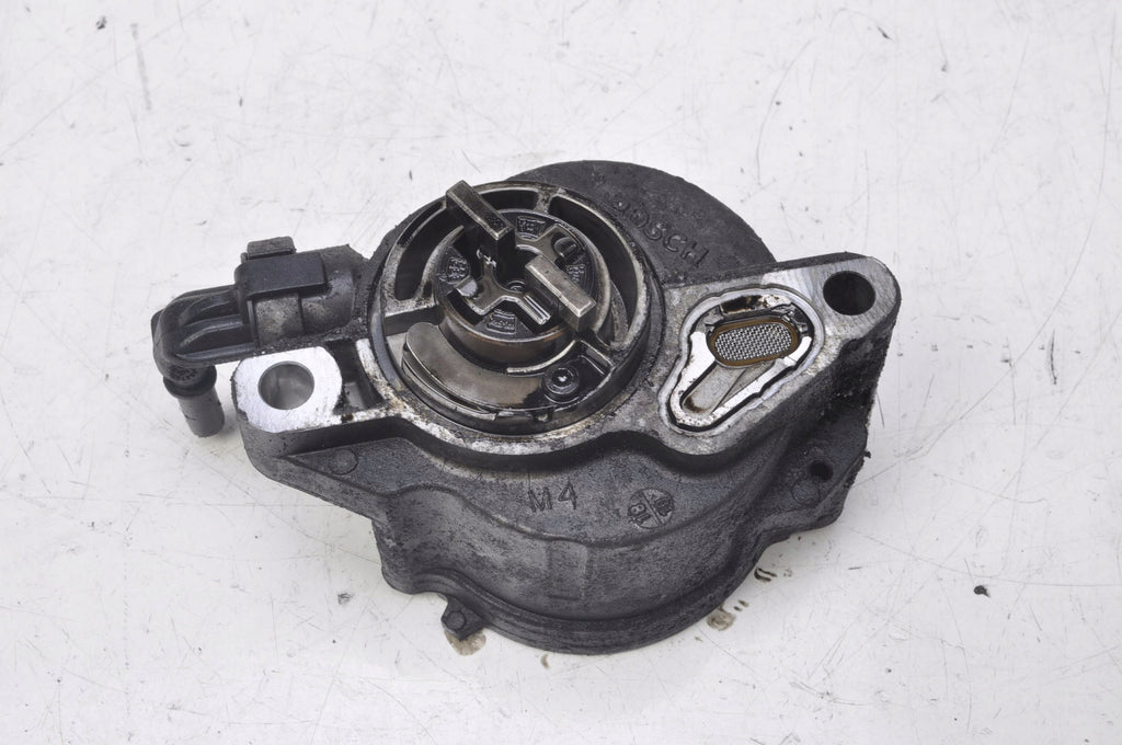 VOLVO C30 PUMP VACUM WAKUM VAKUM