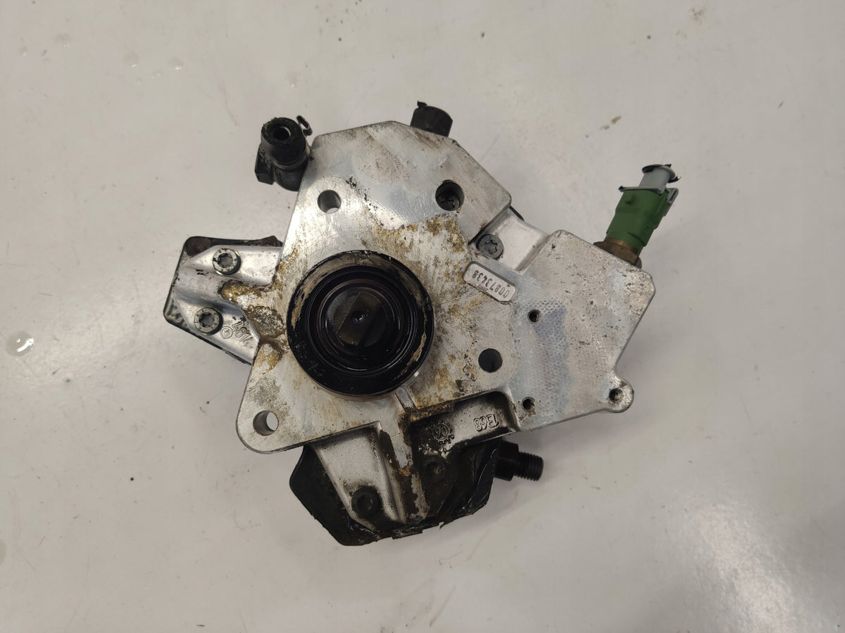 VOLVO C30 S40 07R INJECTION PUMP 2.4 D5 30756125