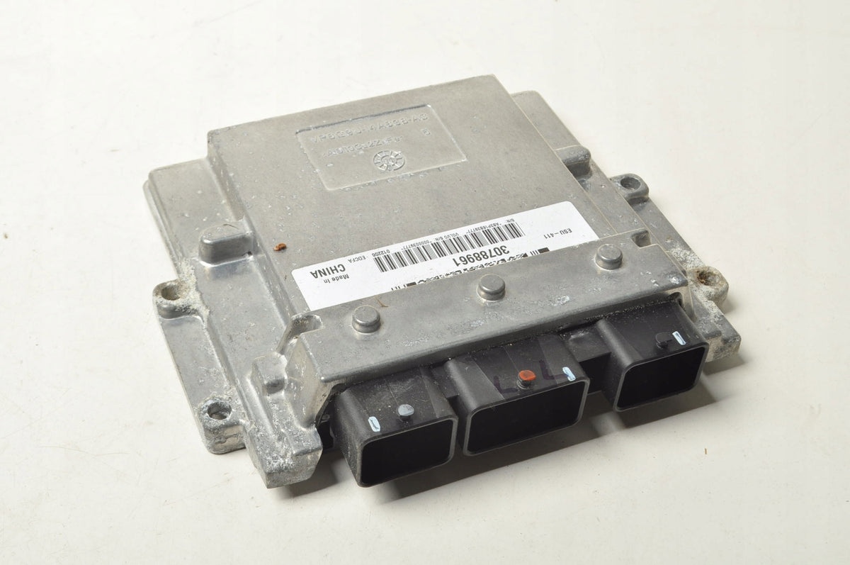 VOLVO C30 S40 2 II V50 2.0 16V COMPUTER ENGINE DRIVER 30788961