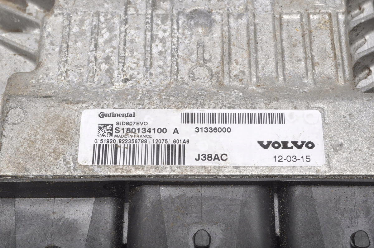 VOLVO C30 S40 C70 V50 1.6 8V D2 COMPUTER ENGINE DRIVER 31336000