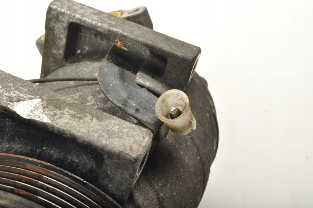 VOLVO C30 S40 C70 V50 2.4 D5 AIR CONDITIONING COMPRESSOR 30761390