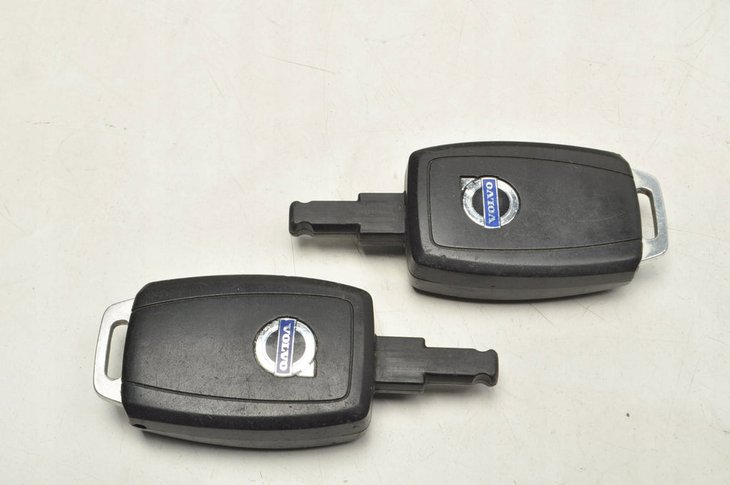 VOLVO C30 S40 II BOX MODULE BSI 2 KEYS 31254749