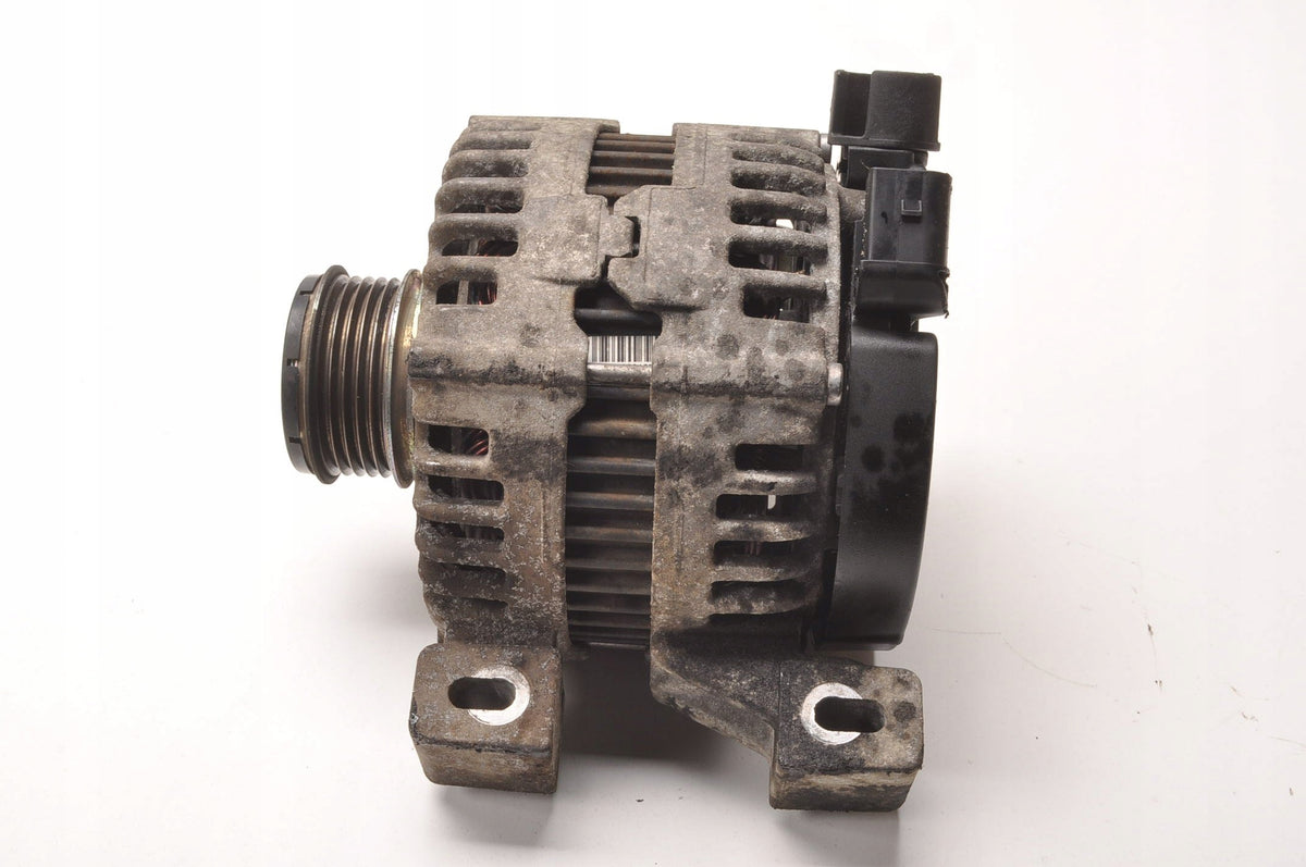 VOLVO C30 S40 II C70 V50 2.4 D5 179KM ALTERNATOR 30773111