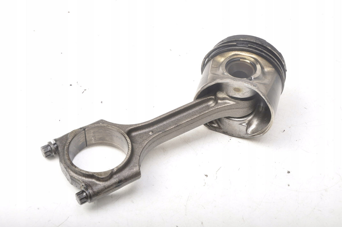 VOLVO C30 S40 II V50 C70 D3 150KM PISTON WITH CONNECTING ROD D5204T5 81L123