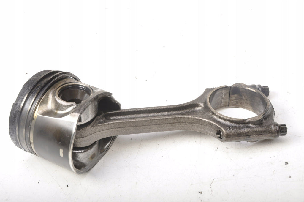 VOLVO C30 S40 II V50 C70 D3 150KM PISTON WITH CONNECTING ROD D5204T5 81L123
