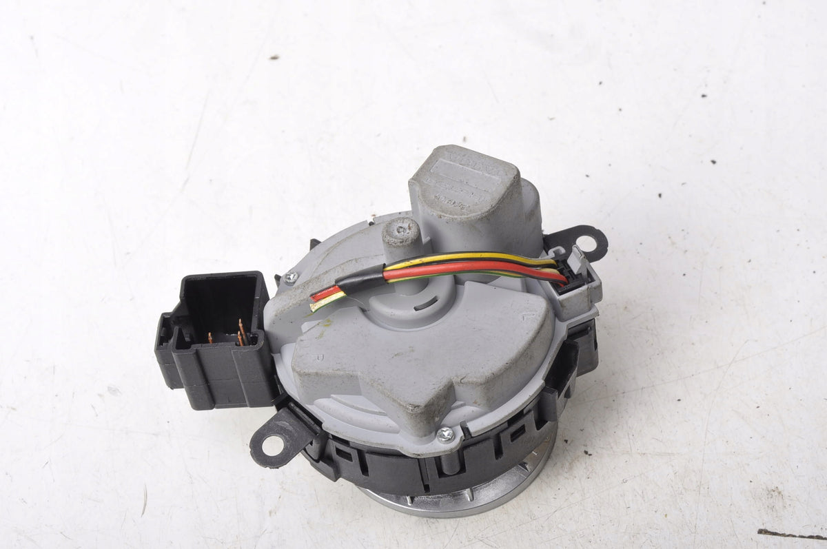 VOLVO C30 S40 II V50 C70 II IGNITION KEY 30737156
