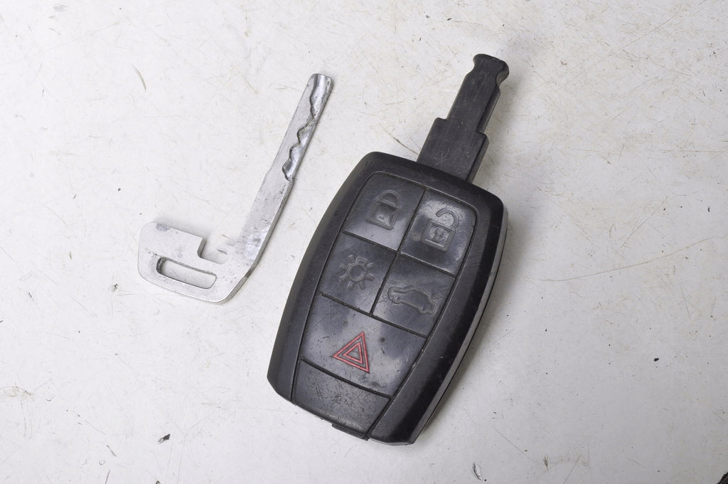 VOLVO C30 S40 II V50 C70 II IGNITION KEY 30737156